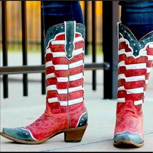 Lightly worn Red White and Blue Corral Boots 🇺🇸